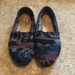 Toms size 8